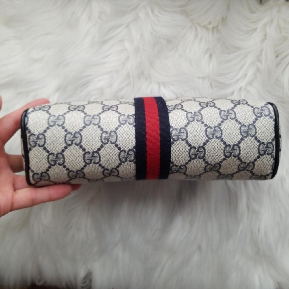 Authentic Vintage Gucci Clutch - Picture 7 of 9